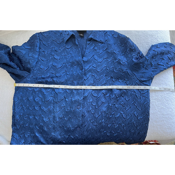 Maggie Barnes Blouse button down 1X 18/20 Crinkle Textured Blue festive casual - Picture 7 of 7